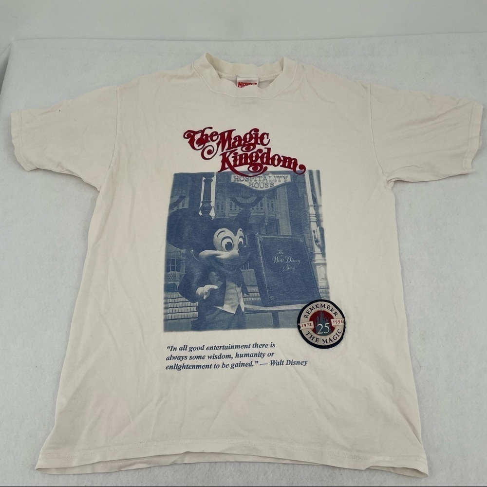 MICKEY INC Disney Vintage Antique Mickey Mouse T-Shirt Short Sleeved size Medium